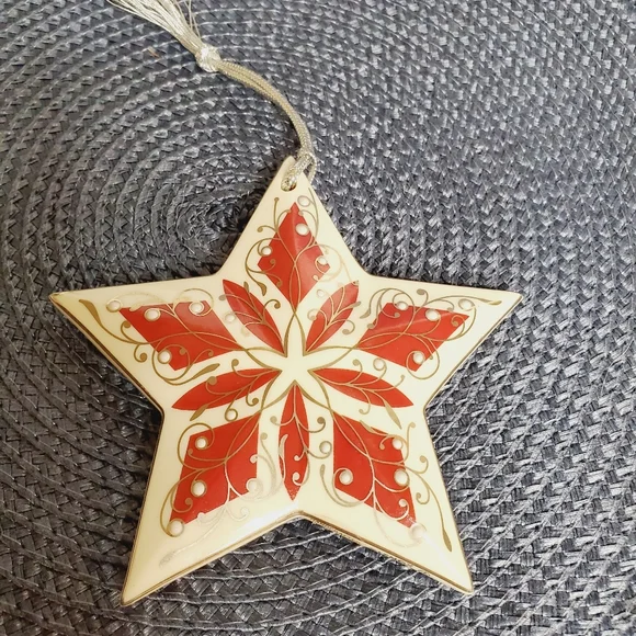 Lenox Ornament Porcelain Red & White Star - Picture 1 of 5